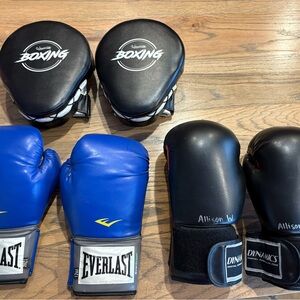 Everlast Blue and Black Boxing Gear Set